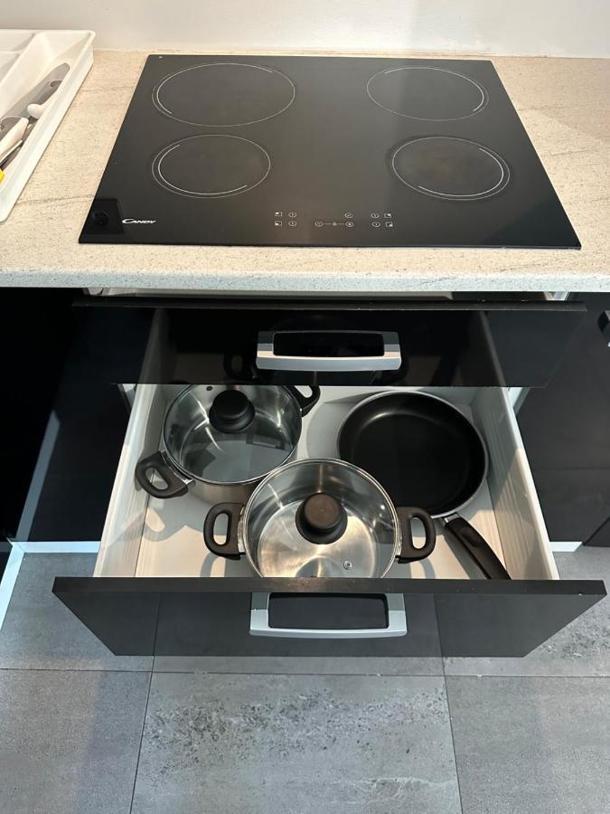 פראג Apartman Byt 75M2 Klid Priroda Pro Rodinu מראה חיצוני תמונה