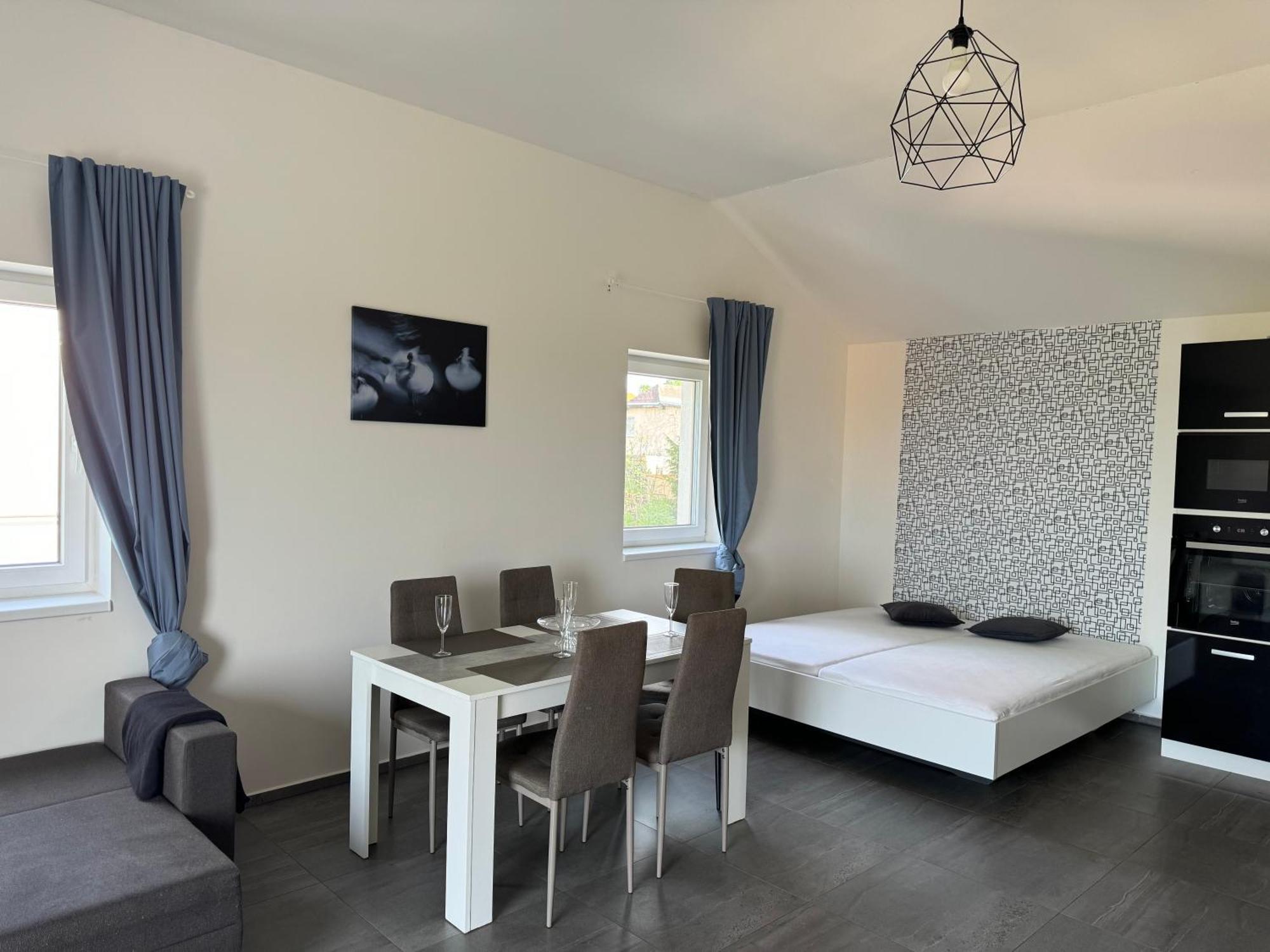 פראג Apartman Byt 75M2 Klid Priroda Pro Rodinu מראה חיצוני תמונה